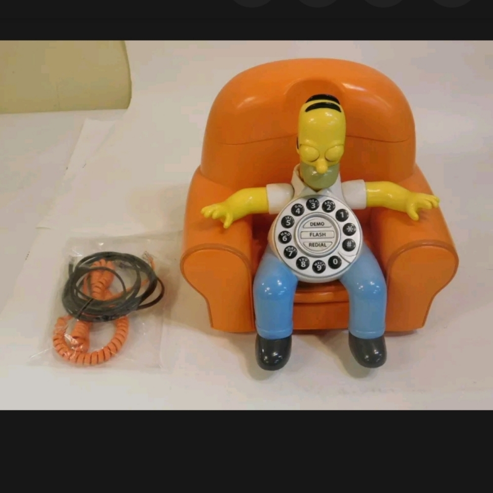 TELEPHONE - Picture 3 of 6